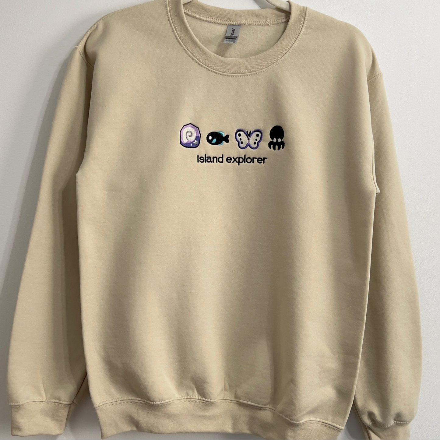 Island Explorer Embroidered Sweatshirt